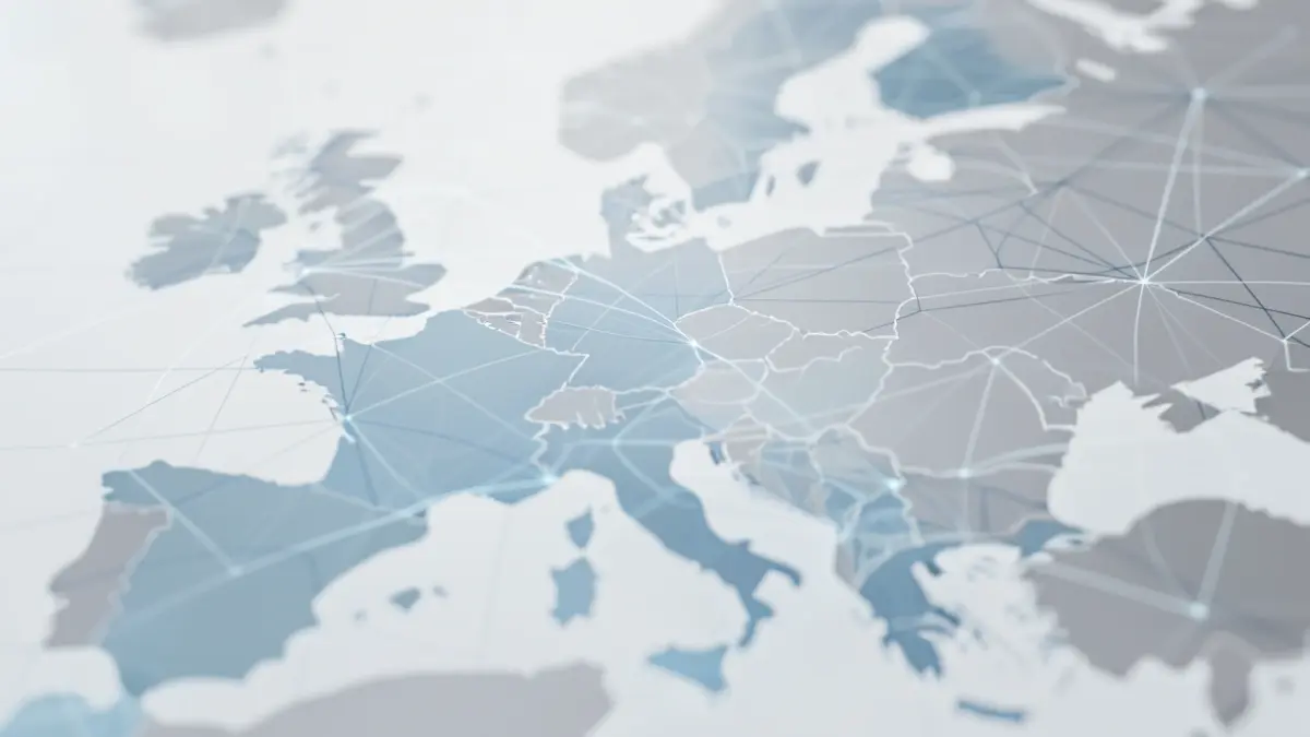 Imagen genérica de un mapa europeo estilizado con conexiones digitales y tonos de azul y gris.