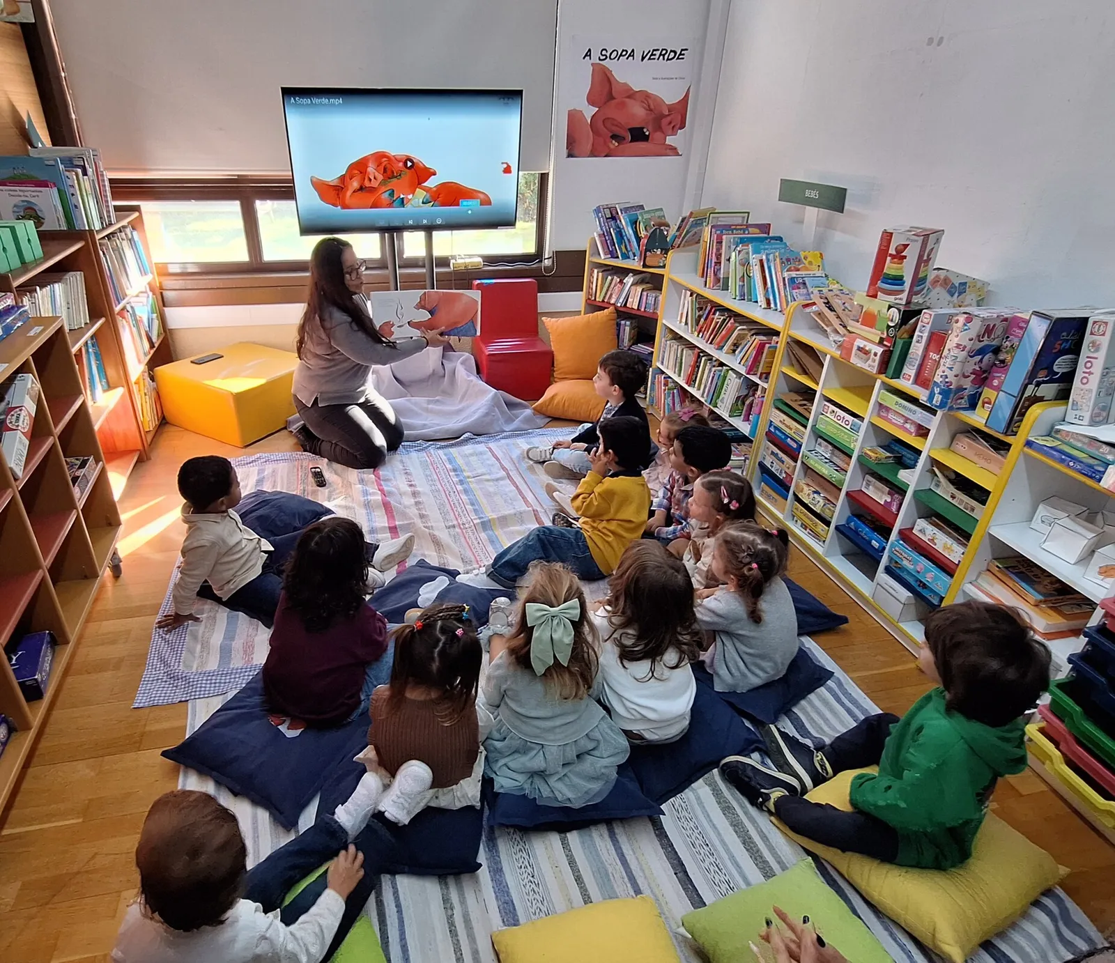 Biblioteca de Góis promove "Hora do Conto" e atelier para incentivar leitura e inclusão