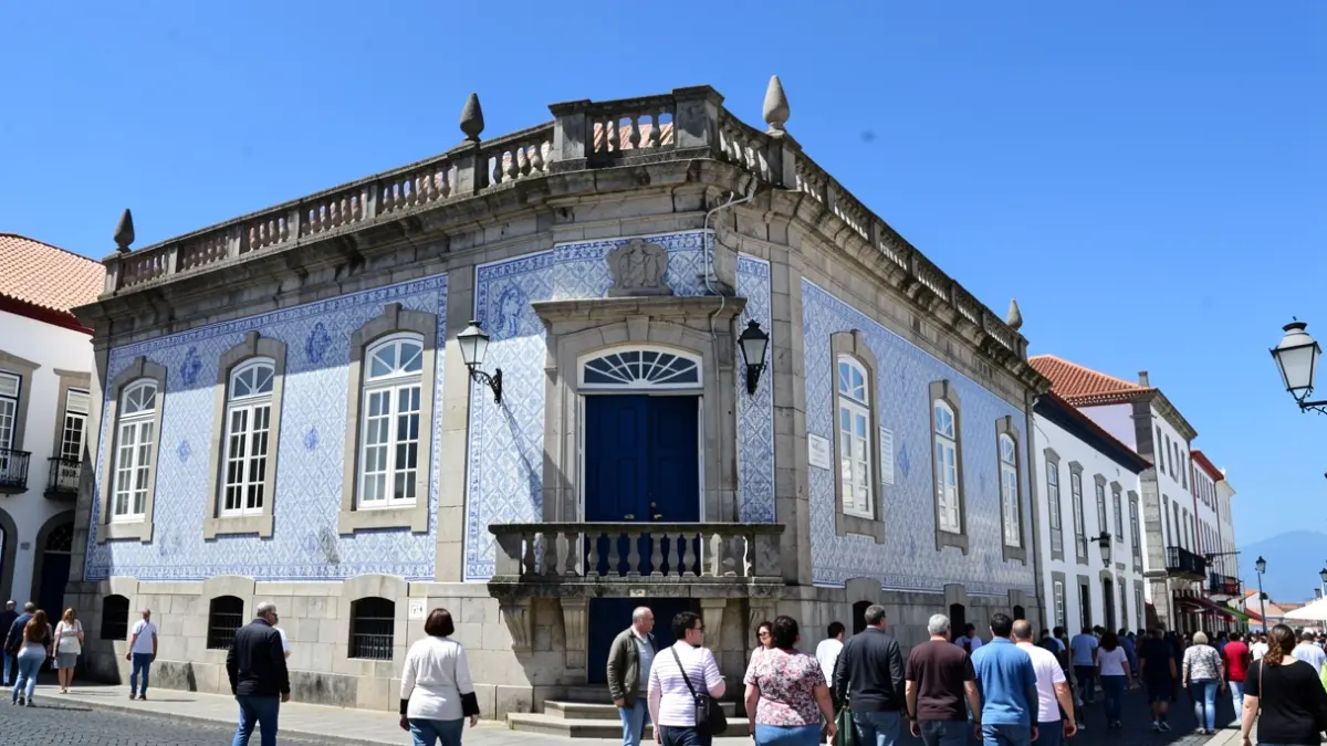 Facade of the Ponta Delgada City Hall with traditional Portuguese architecture.
