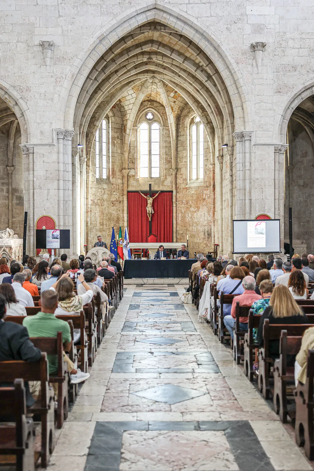 Congresso científico em Odivelas debruça-se sobre o Rei D. Dinis e o seu espólio funerário
