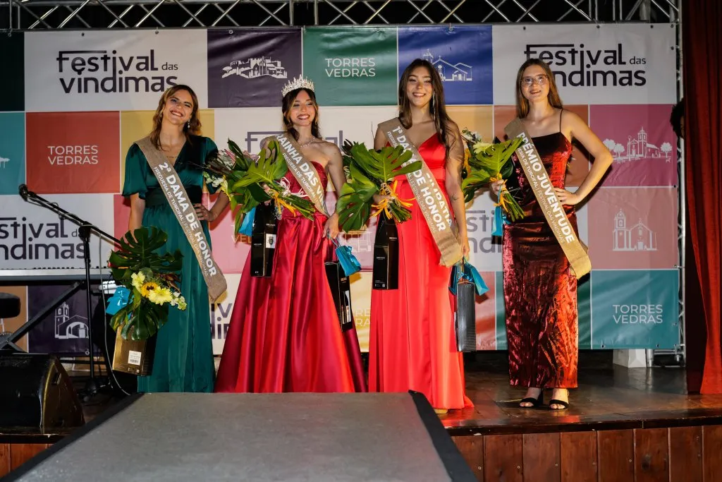 Margarida Gregório eleita Rainha da Freguesia do Turcifal no Festival das Vindimas 2026